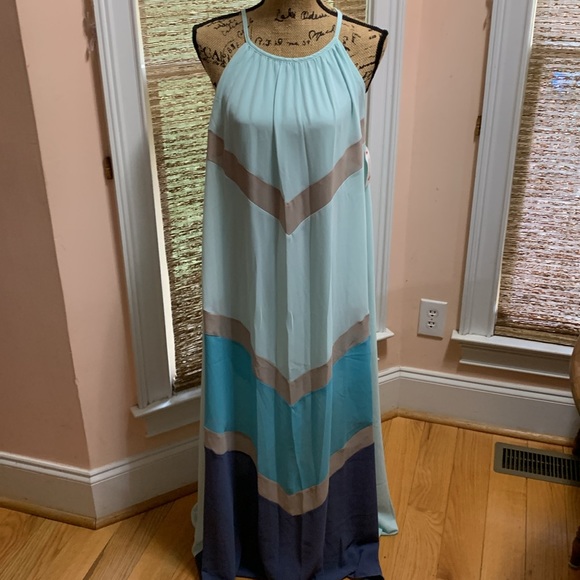 She + Sky Blue Turquoise White Halter Maxi Dress Size M NWT - Picture 3 of 10